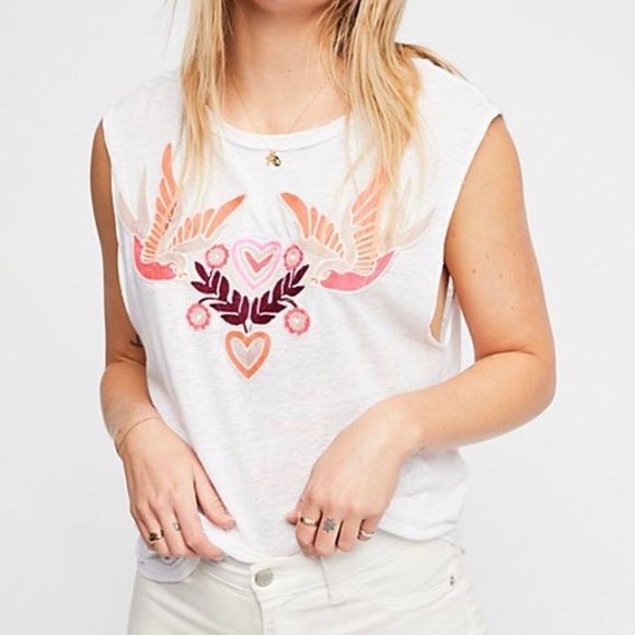 Free People Love Birds Tee NWOT - Picture 7 of 8
